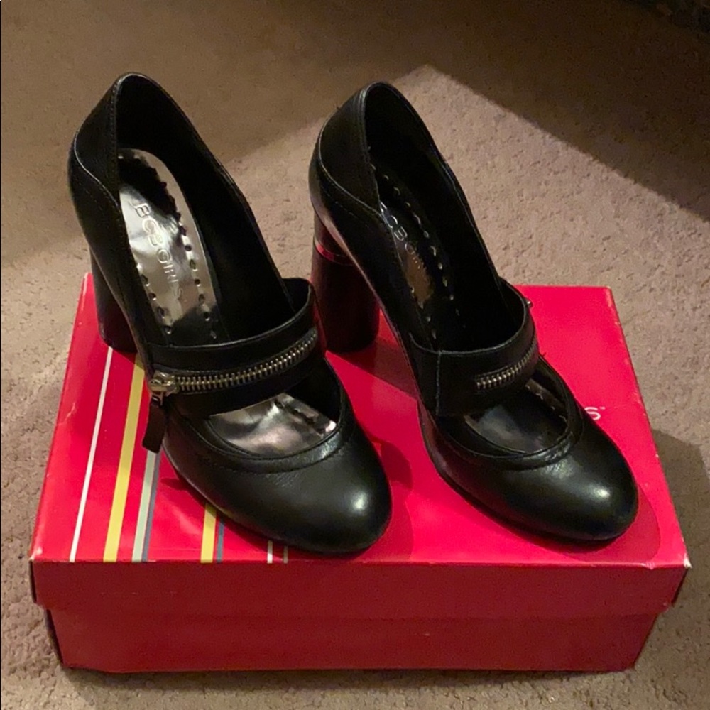 BCBG heels